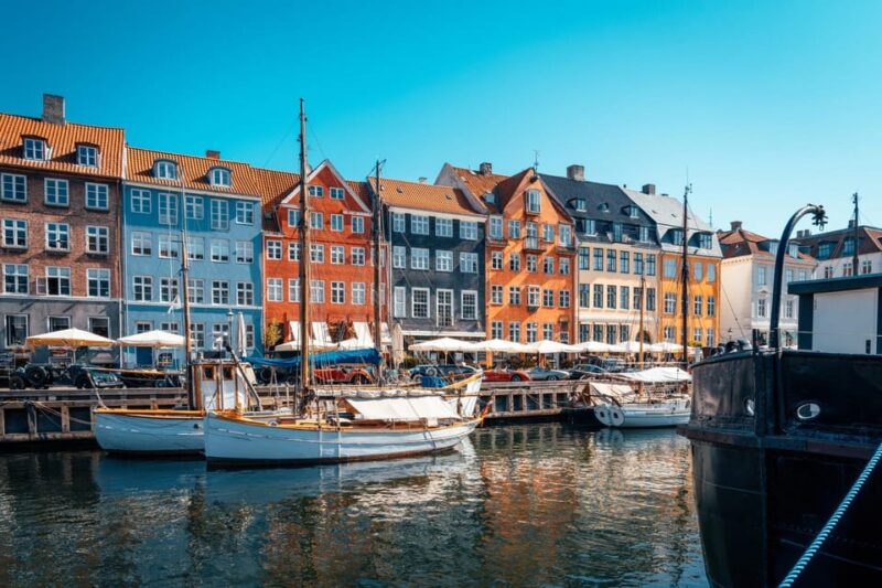 Guided Tour of Copenhagen Old Town, Nyhavn, Kings Garden - Weather and Attire