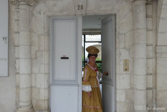 Guided Tour of La Rochelle the Splendor of Merchants in the 18TH Century - Tour Details