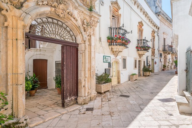 Guided Tour of Locorotondo - Highlights of the Guided Tour