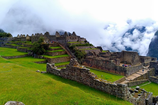 Guided Tour of Machupicchu: Private and Flexible 3 Hours - Insider Tips for Visitors