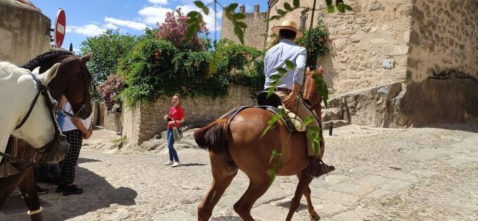 Guided Tour of Medieval Trujillo - Getting There and Accessibility