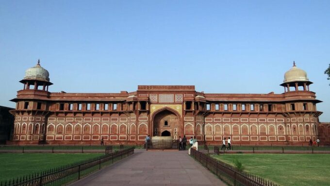 Guided Tour of Taj Mahal, Agra Fort and Fatehpur Sikri - Free Cancellation and Refund