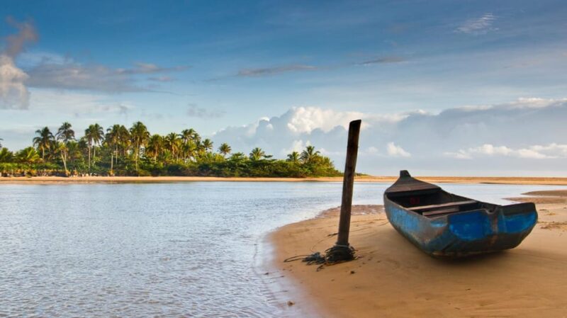 Guided Tour of the Beaches in Caraíva - Porto Seguro - Vibrant Local Culture