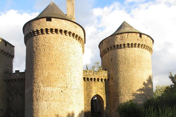 Guided Tour of the Castle - Furnished Rooms of the Military Garrison