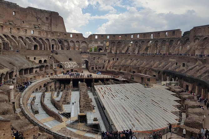 Guided Tour of the Colosseum - Ascending Palatine Hill