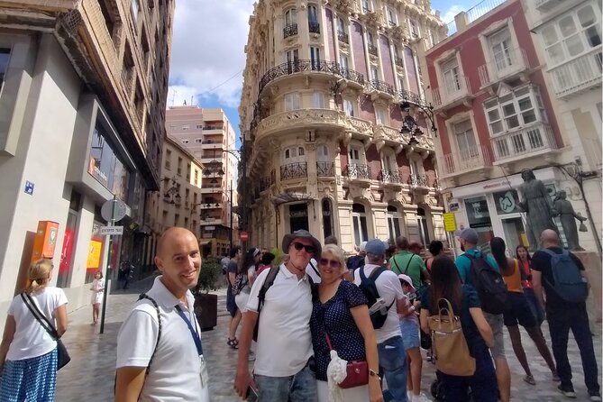 Guided Tour of the Historic Center With Express Tapas - Inclusions and Amenities