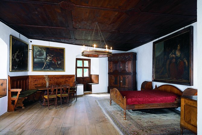 Guided Tour of the Interior - Itinerary Highlights