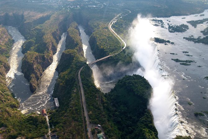 Guided Tour Of The Majestic Victoria Falls/Sunrise Tour - Key Points