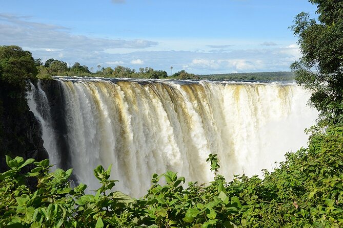 Guided Tour Of The Majestic Victoria Falls/Sunrise Tour - Inclusions and Amenities