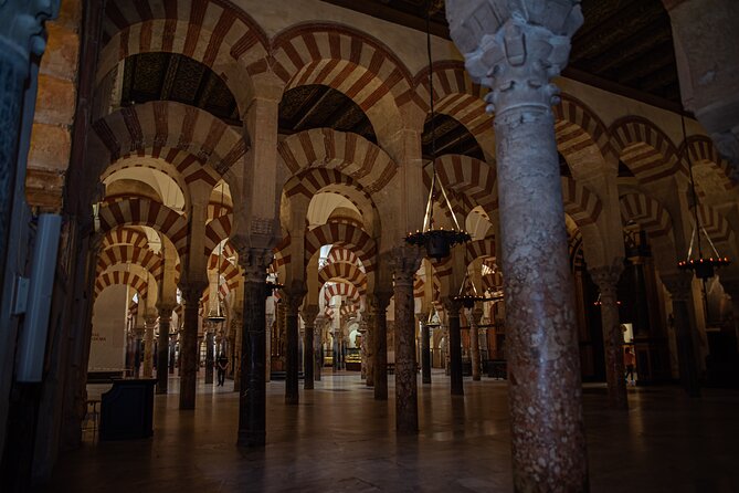 Guided Tour of the Mosque-Cathedral and the Alcázar of the Christian Monarchs - Booking and Cancellation Policy