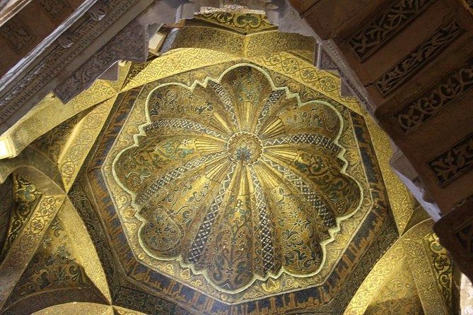 Guided Tour of the Mosque With Entrance Included - Accessibility Features