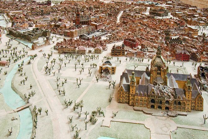 Guided Tour of the New Town Hall in Hanover - Inquiries and Assistance