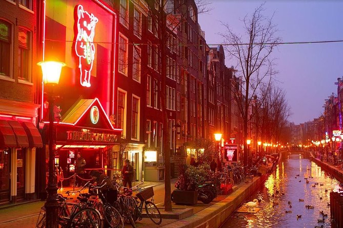 Guided Tour of the Red Light District of Amsterdam - Meeting Point and End Location