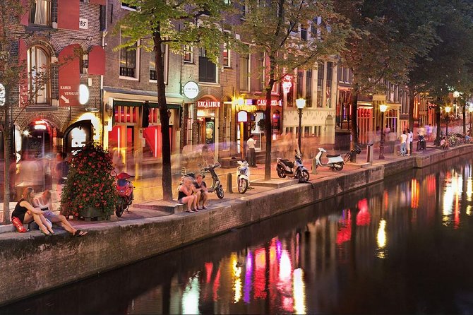 Guided Tour of the Red Light District of Amsterdam - Booking and Cancellation Details