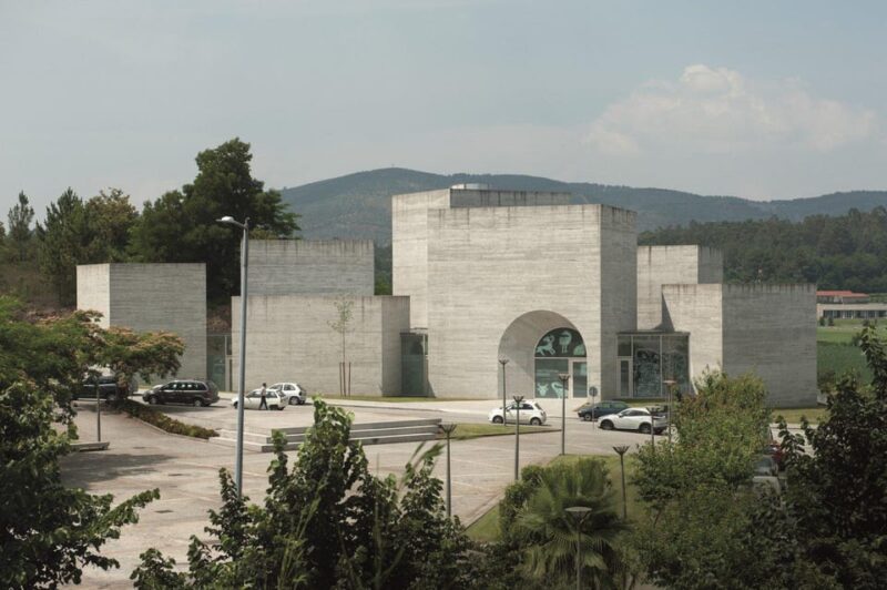 Guided Tour of the Romanesque Interpretation Center - Experience Highlights
