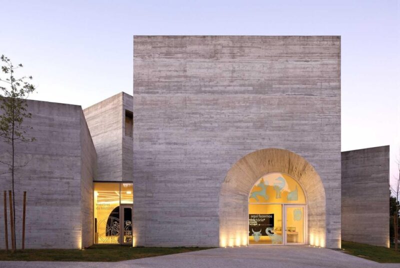 Guided Tour of the Romanesque Interpretation Center - Tour Details
