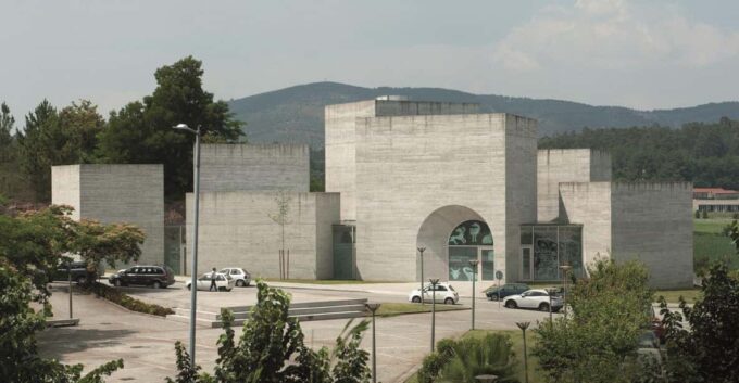 Guided Tour of the Romanesque Interpretation Center - What to Expect
