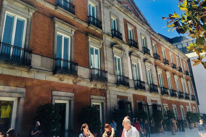 Guided Tour of the Thyssen Museum in Madrid, Entrance Fees and Pick-Up at the Hotel. - Recap