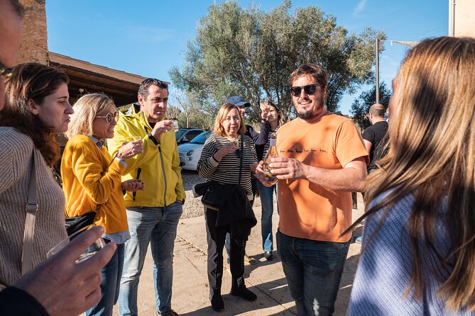 Guided Tour of the Winery With Wine Tasting, Vineyard and Much More! - Tour Duration and Availability