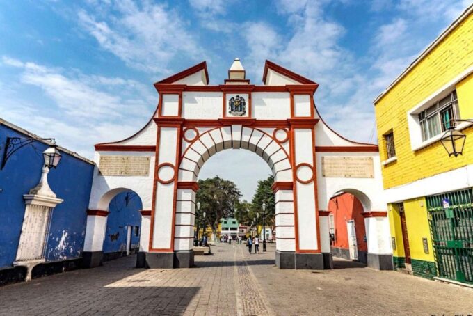 Guided Tour of Trujillo, a Jewel to Be Discovered - Exploring the Citys Landmarks