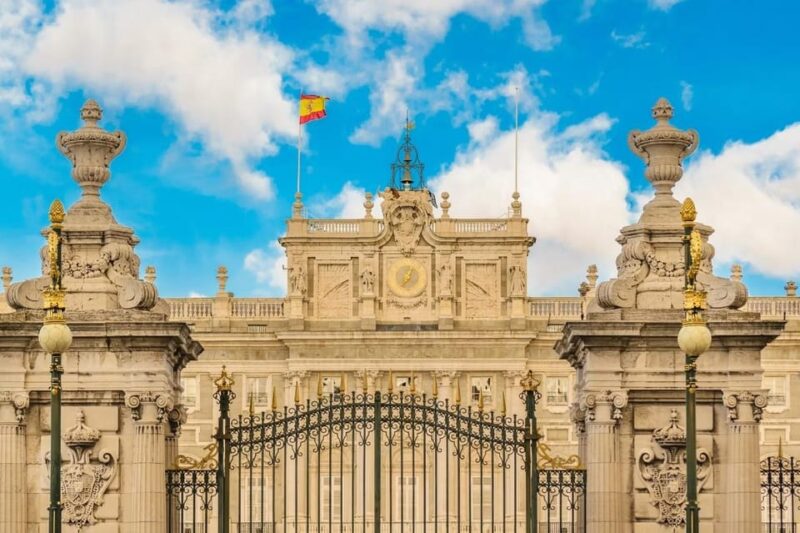 Guided Tour - Royal Palace Madridc - Cultural Insights