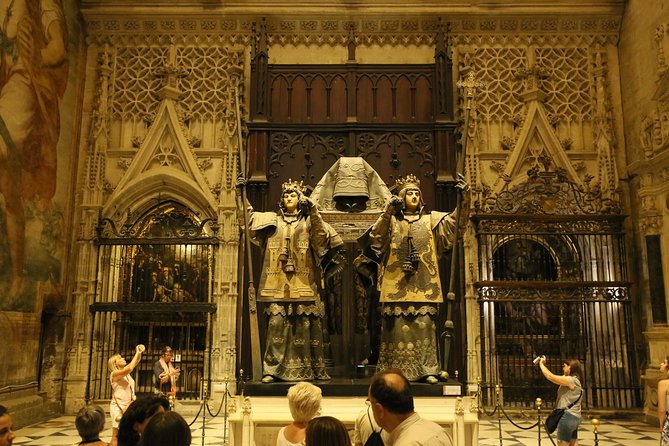 Guided Tour Sevilla Cathedral - Accessibility and Transportation Options
