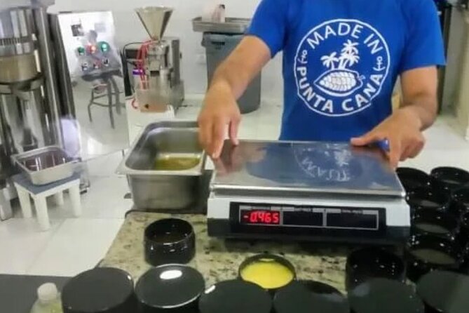 Guided Tour to Don Lucas Cigars Factory and Souvenirs Store - Pickup and Drop-off Details