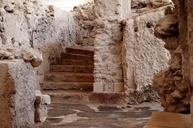 Guided Tour to the Akrotiri Archaeological Site in Santorini - Archaeological Insights From Volcanic Ash