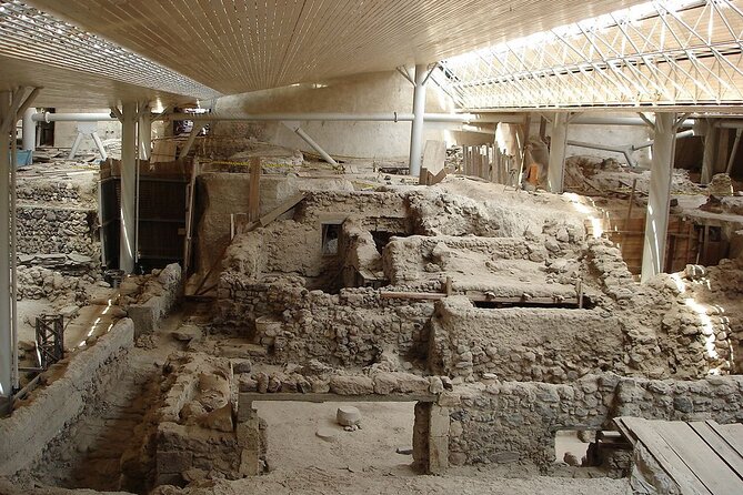 Guided Tour to the Akrotiri Archaeological Site in Santorini - Customer Reviews and Ratings