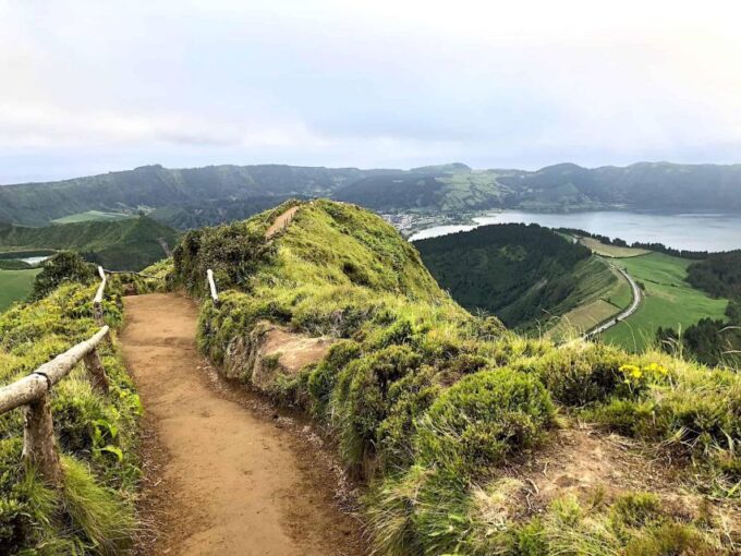 Guided Tour to the Green & Blue Lake of Sete Cidades - Lagoa De Santiago