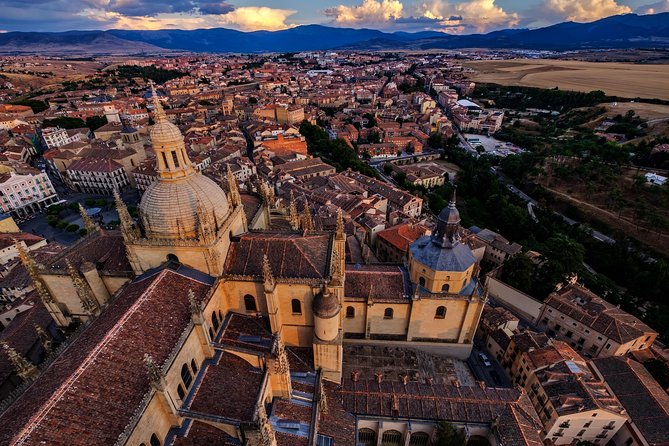 Guided Tour to Tower / Guided Tour of the Tower - English-Speaking Tour Options
