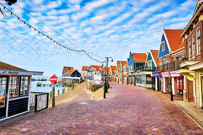 Guided Tour to Zaanse Schans, Volendam and Maken With Boat Ride - Clogs Making Adventure