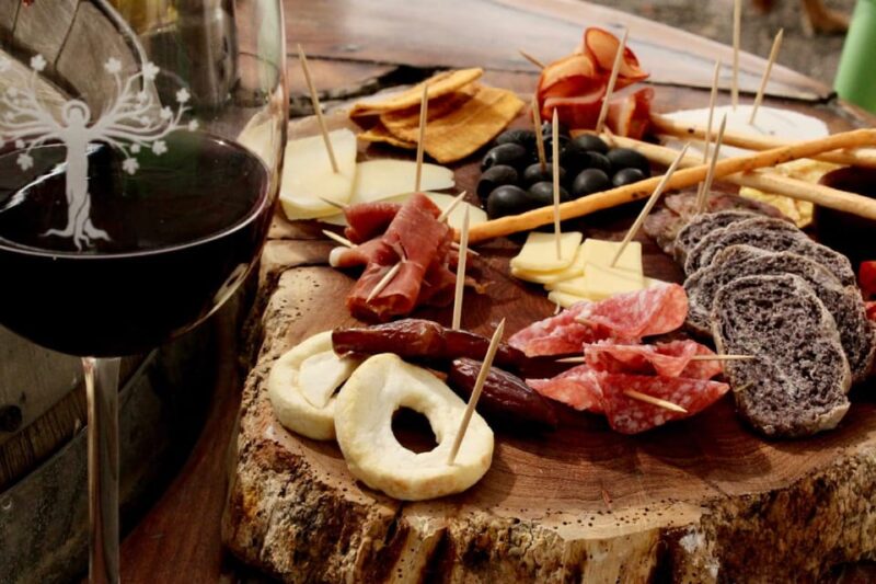 Guided Tour With Tasting at Viñedo Los Arcángeles - Vine Complexity