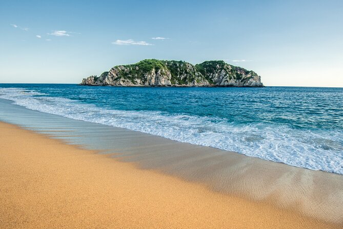 Guided Tours of the 7 Bays of Huatulco Oaxaca in Catamaran - Suitability and Adventure Experience