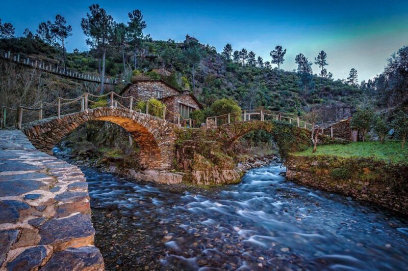 Guided Van Tour in Piôdão and Serra Do Açor, Coimbra - Tour Features