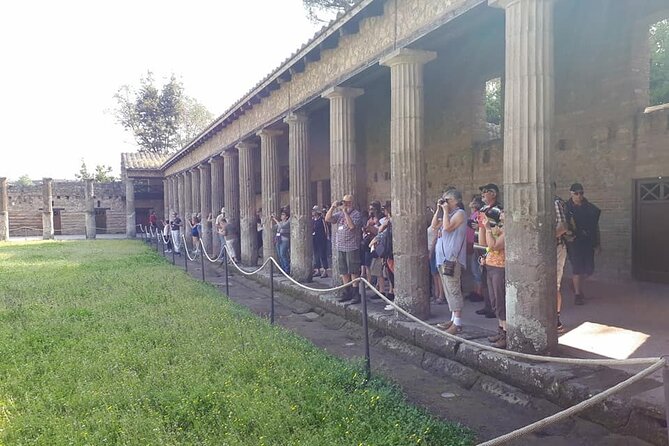 Guided Visit of Pompei and Mount Vesuvius Tour With Pizza Lunch - Pizza Lunch Included