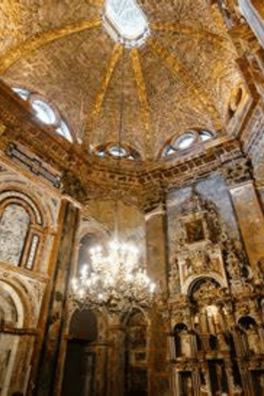 Guided Visit to the Cathedral of Santiago De Compostela + Museum - Inclusions
