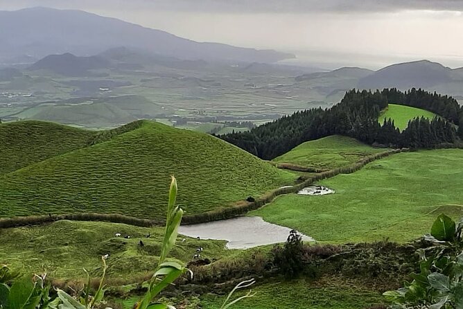 Guided Visit to the Crater and Volcano of Lagoa Das Sete Cidades - Convenient Pickups and Personalized Service