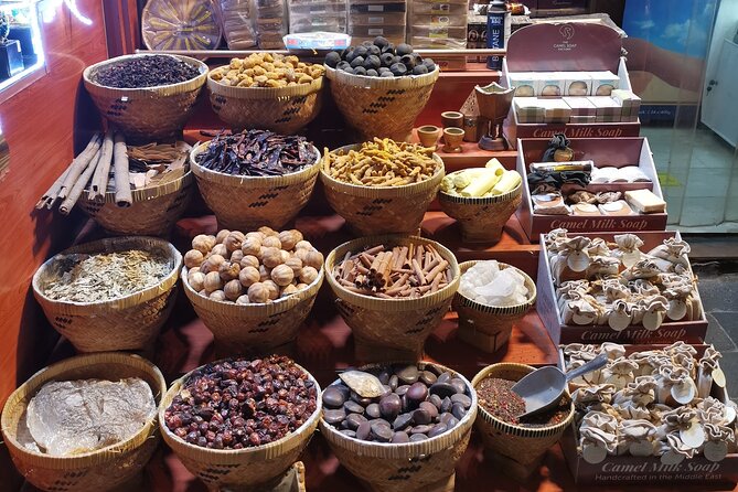 Guided Walking Tour Dubai Old Town, Creek, Abra, Souks - Confirmation and Accessibility