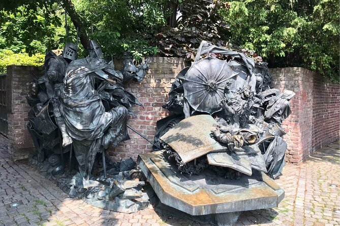 Guided Walking Tour in Dusseldorf - Tour Highlights and Experiences