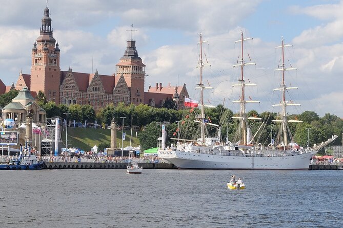 Guided Walking Tour in Szczecin - Accessibility and Participation