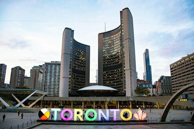 Guided Walking Tour in Toronto - Key Points