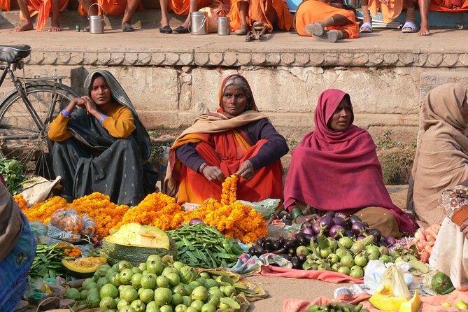 Guided Walking Tour of Landmarks of Varanasi - Spiritual Temples and Landmarks