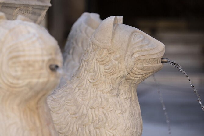 Guided Walking Tour of the Alhambra in Granada - Group Size