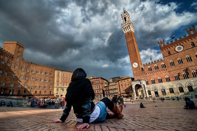 Guided Walking Tour of the Streets of Siena With Aperitif - Since You Asked