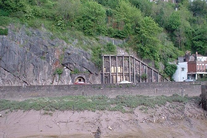 Guided Walking Tour Suspension Bridge Clifton Splendour & City. - Walking Tour Accessibility