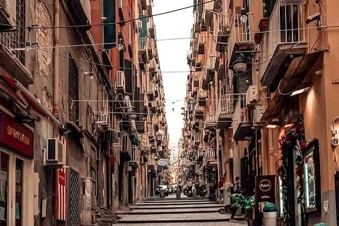 Guided Wine Tour in Old Town Napoli - Inclusions and Menu