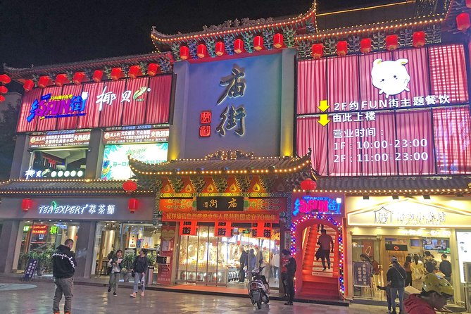 Guilin City Center Walking Group Tour at Night for Three Hours - Meeting and Pickup