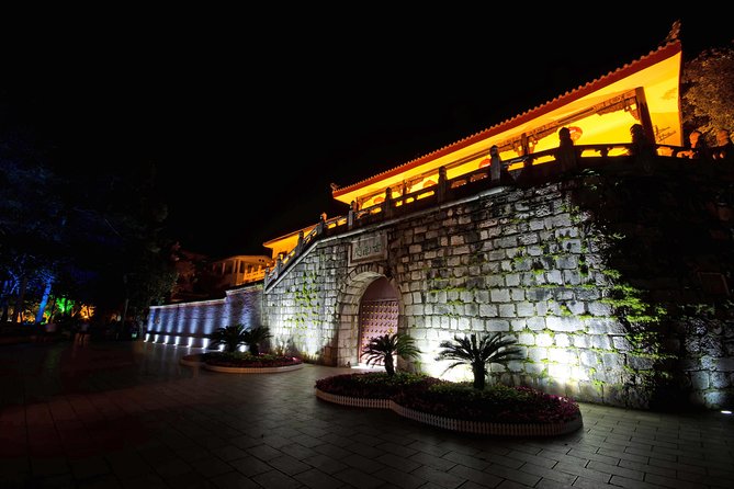 Guilin City Center Walking Group Tour at Night for Three Hours - Cancellation and Flexibility
