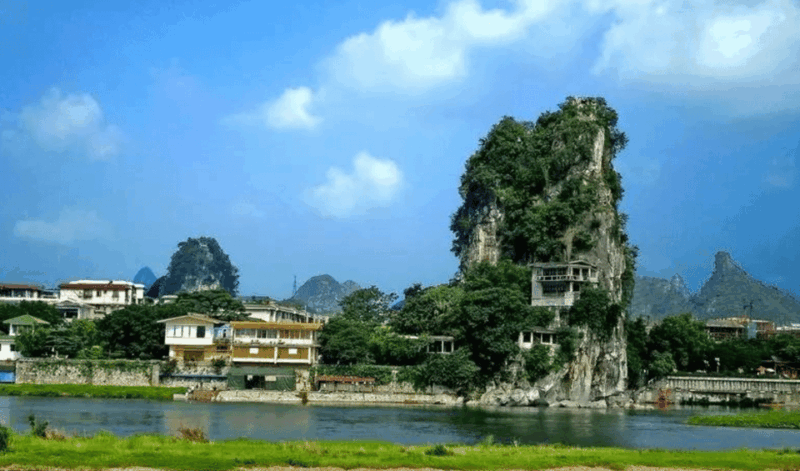 Guilin City Highlights Day Tour With Local Delicous Lunch - Reed Flute Cave